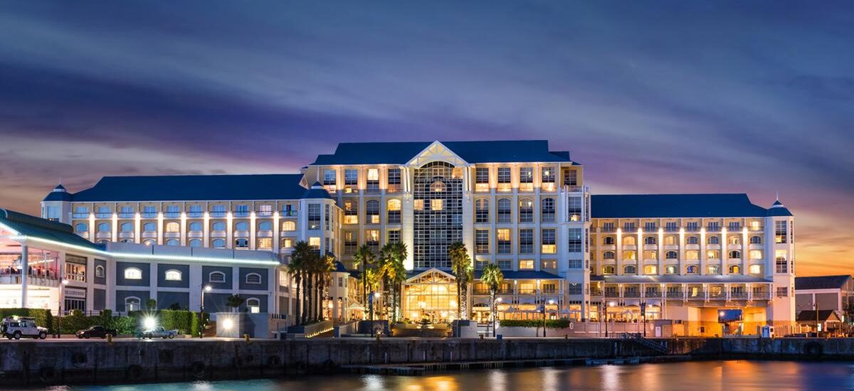 the-table-bay-hotel_15373917462